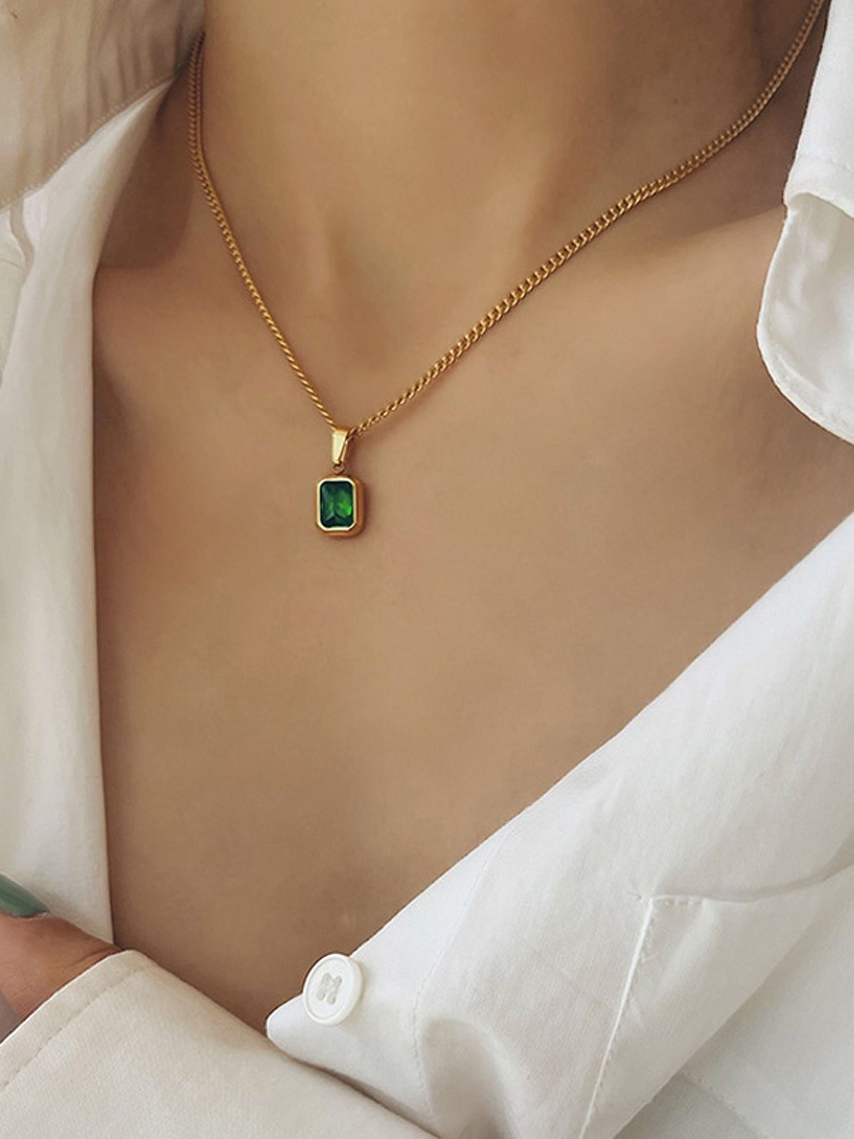 Emerald pendant