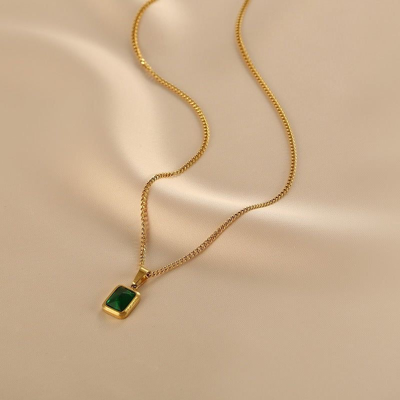 Emerald pendant