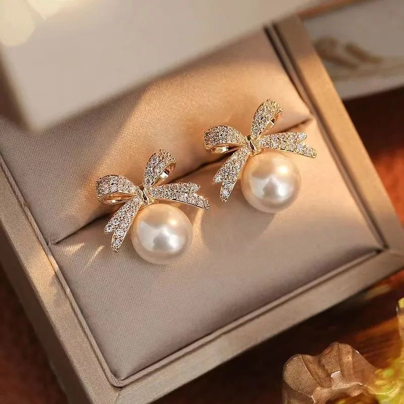 Pearl drop studs